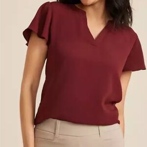 Maurice’s v neck top